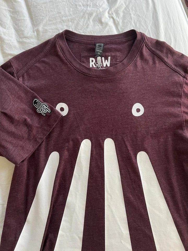 Camiseta para hombre G-Star Raw Originals con gráfico de pulpo talla M color borgoña Foto 1 de 4