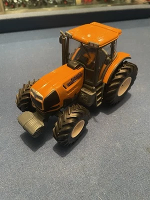 1/32 Universal Hobbies Renault Ares 936 RZ - Image 1 of 3