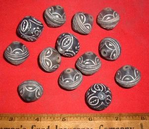 (13) Engraved (1") African Pottery Trade Beads, Collectible African Beads - Picture 1 of 3