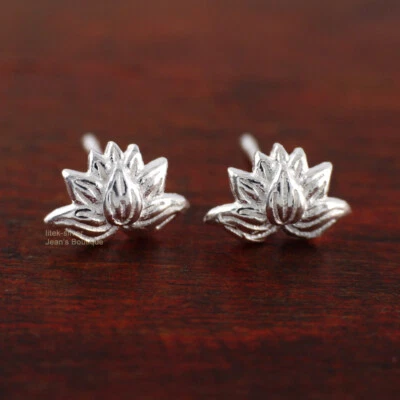 Pequeños aretes de plata esterlina 925 con flor de loto yoga namaste zen para mujer A1323 Foto 1 de 4