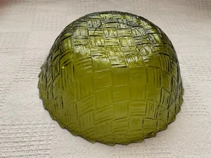 Vintage  GREEN Indiana Glass Weavetex BASKET WEAVE Serving Bowl  9" - Picture 1 of 5