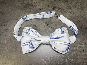 Maßgefertigte Herrenfliege weiß blau maritim Leinen vorgebunden verstellbar Handarbeit - Bild 1 von 3