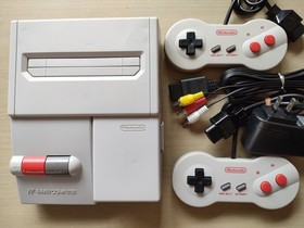 Nintendo New Famicom Console AV Complete set very good condition TESTED NES
