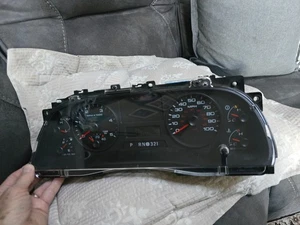 04 05 Velocímetro cuadro de instrumentos diésel Ford Excursion/F250SD/F350SD - Imagen 1 de 13