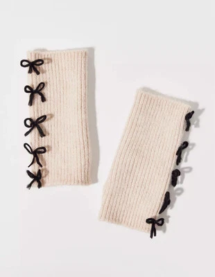 URBAN OUTFITTERS Size OS Bow Deco Ribbed Hand Warmer Fingerless Gloves Ivory NWT - Image 1 of 4