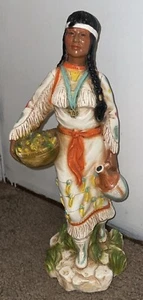"Mujer nativa americana vintage con niño Universal Statuary Corp. 1978 Chicago 14" - Imagen 1 de 8