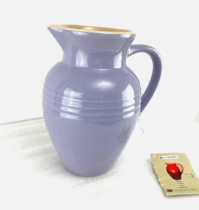 Jarra de lavanda Le Creuset 2,25 cuartos Gres 9" Nuevo - Imagen 1 de 12
