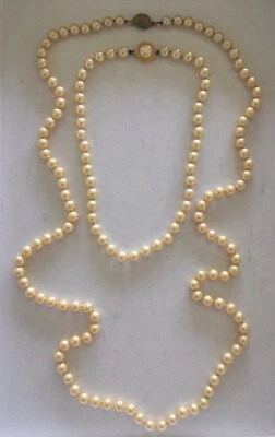 ВИНТАЖНОЕ ОЖЕРЕЛЬЕ TRIFARI LES BERNARD ИЗ ЗАВЯЗАННОГО СТЕКЛА С ЖЕМЧУГОМ ДЛИНОЙ 15 ДЮЙМОВ И 36 ДЮЙМОВ - Изображение 1 из 2