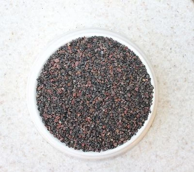 Roca de lava roja (Scoria) suelo bonsái pequeño de 1/8" a 3/16" 14 libras 8 litros Foto 1 de 2