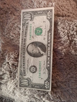 💎✨️1977 10$ Bill Rare Old Bill Good Condtion✨️💎 - Image 1 of 2