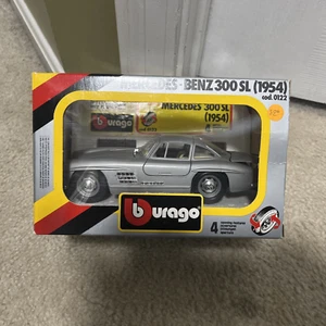Burago Mercedes Benz 300SL (1954) Die Cast Car (1/24) - Picture 1 of 1