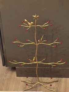 "Árbol de exhibición de adorno de Navidad de mesa de 26"" con pájaros y cuentas tono dorado" - Imagen 1 de 14