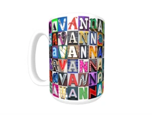 Savanne Kaffeebecher / Tasse mit dem Namen auf Fotos von Zeichenbuchstaben - Bild 1 von 3