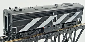 Rapido 30509 HO Canadian National CN #6868 MLW FPB-4 DCC Sound Loco tested - Picture 1 of 7