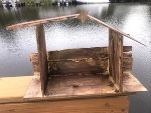 Neue handgefertigte Krippe Stall nur ca. 16”x 10”x 6” verwitterte Feiertage Weihnachten - Bild 1 von 6