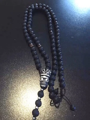 Collar largo con cuentas de lava retro para hombre calavera colgante vikingo Foto 1 de 4