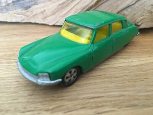 Siku V290 Citroen DS 21 GRÜN/ Räder !?! ca. 1/55 - Bild 1 von 8
