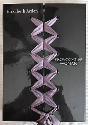 Elizabeth Arden Provocative Woman Perfume Set ~ Spray, Mini Spray y Loción Corporal Foto 1 de 2