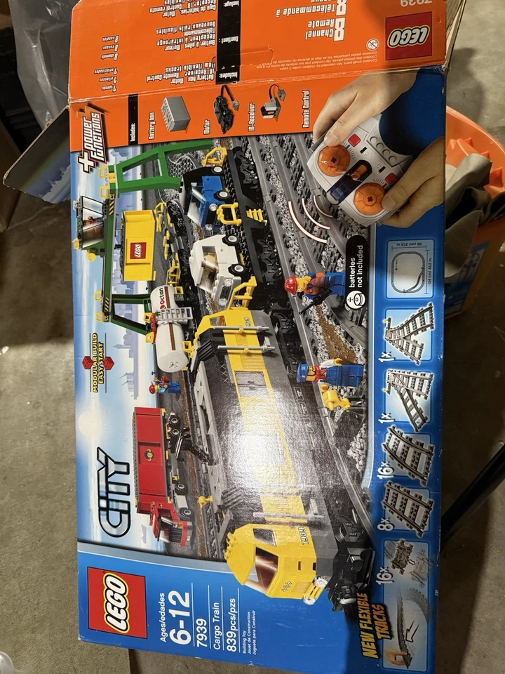 Preowned Complete LEGO CITY: Freight Train (7939) With Instructions And Box - Image 1 of 4