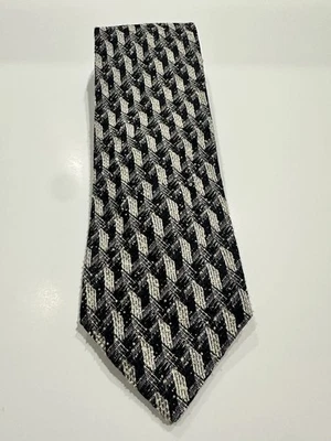 Ike Behar Hand Tailored Necktie Thick Woven Silk, Geometric Pattern, Made in USA - Image 1 of 4