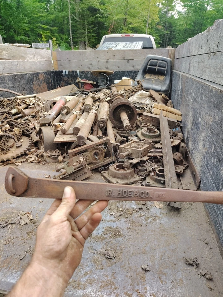 R. Hoe & Co. Inc. New York City. Vintage Saw Mill Tooth Puller. Made In USA - Image 1 of 1