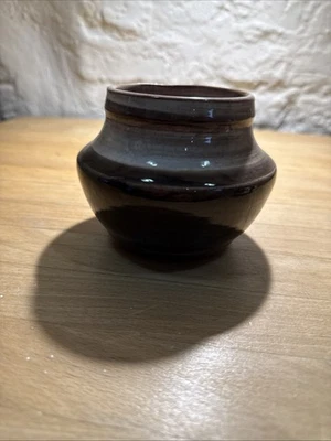 Wold Pottery , Routh Beverley , Hand thrown Pottery Vase 3.5 Inches High - Image 1 of 4