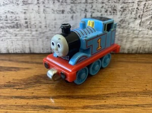 Thomas The Train & Friends - Thomas Engine 2002 Take Along N Play gebraucht - Bild 1 von 5