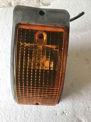 1977 - 1988 944 PORSCHE 924 LUZ INTERMITENTE montaje parachoques montado OEM Foto 1 de 4