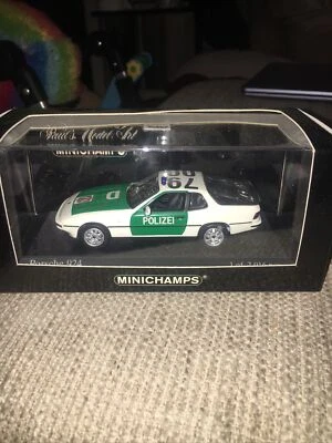 Minichamps 400062190 # Porsche 924 police  1984 Polizei Düsseldorf 1:43 NEW - Image 1 of 4