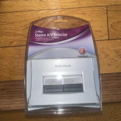 Radio Shack 2-way Stereo A/V Selector for RCA Type Connectors Model 15-1982 - Image 1 of 3