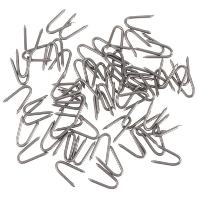 Pila de jardín de hierro 70 piezas clavos en forma de U herramienta de fijación de césped para fijación de cercas Foto 1 de 4