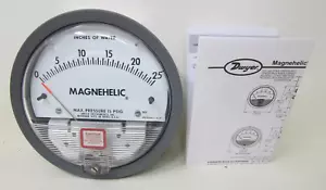MAGNEHELIC (DWYER) 2025 Differential Pressure Gauge - Picture 1 of 2