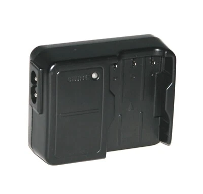 Cargador de batería Konica Minolta BC-600 para batería NP-500 Foto 1 de 2