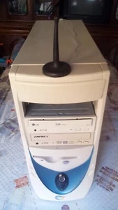 torre pc a 1.8ghz con batocera, 2gb ram, 80 hdd, wifi - Zdjęcie 1 z 12