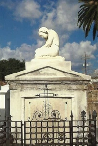 Postkarte LA New Orleans St Louis Friedhof #1 Bergamini Grab weinendes Kind NEUWERTIG - Bild 1 von 1
