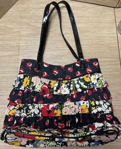 Vera Bradley purse handbag magnetic closure ruffle floral patent leather flaw - Picture 1 of 12