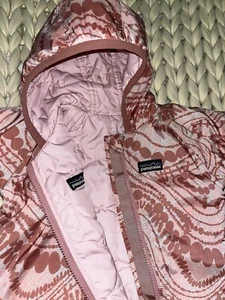 PATAGONIA Baby Girl Puffball Reversible Bunting Snow Suit Pink Artsy Design 12M - Picture 1 of 7