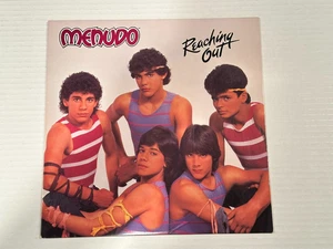 Menudo – Reaching Out LP Vinyl 1984 RCA Victor – Ricky Martin Era! EX - Picture 1 of 4