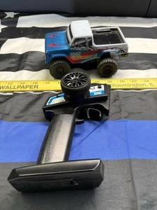 ae / Team Associated 124 scale RC truck only needs a battery charger  / preowned - Picture 1 of 6