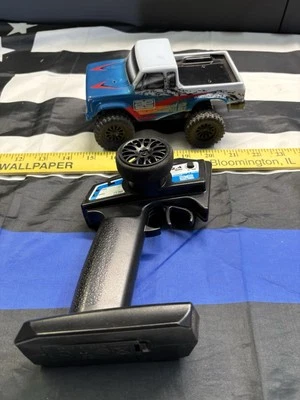 ae / Team Associated 124 scale RC truck only needs a battery charger  / preowned - Image 1 of 4