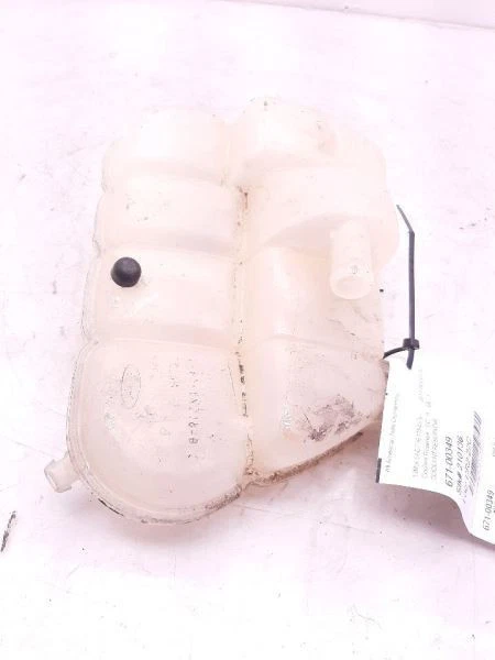 Резервуар охлаждающей жидкости 14-20 FORD TRANS CONNECT CV6Z8A080C - Изображение 1 из 4