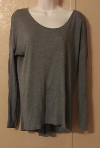 A.n.a gray Back Green wide neck flowy blouse SZ S - Picture 1 of 8