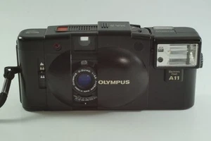 Olympus Xa2 A11 Electric Flash F-Zuiko 35Mm F2.8 Compact Film Camera - Picture 1 of 9