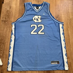 Camiseta North Carolina Tarheels para hombre 2XL Jordan #22 UNC baloncesto hecha en EE. UU. - Imagen 1 de 9