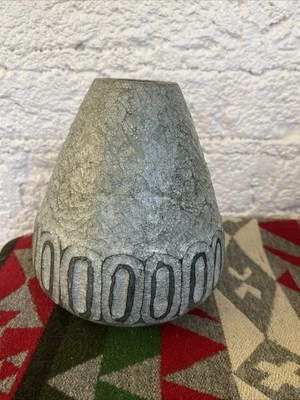 "Florero de arcilla gris liso texturizado 6"" recipiente flores decoración sin marca" Foto 1 de 4