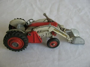 Vintage Corgi Toys Massey Ferguson 65 Farm Tractor w/ Shovel Front Loader #53 VG - Picture 1 of 9