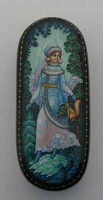 Russische Lackmalerei. Handgemalte Dose! SCHÖNES SCHNEEMÄDCHEN! GESCHENKIDEE! - Bild 1 von 4