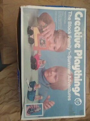 Creative Playthings Block Family Summer Adventures Vintage Toy 1970 's CBS Box - Imagem 1 de 4