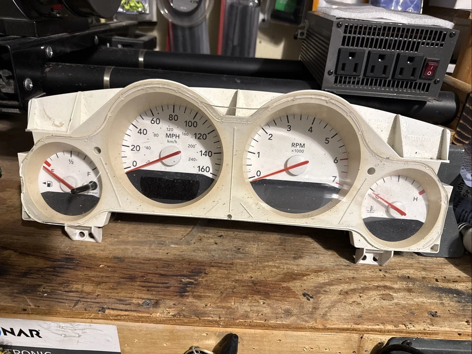 Modelo V8 160 Mph Foto 1 de 2