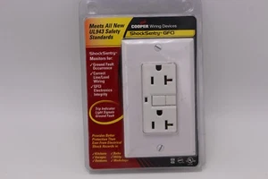 Cooper Wiring Devices ShockSentry GFCI Plug with wall plate-New - Picture 1 of 4